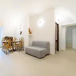 Napoli Chiaia Wi-Fi & Netflix